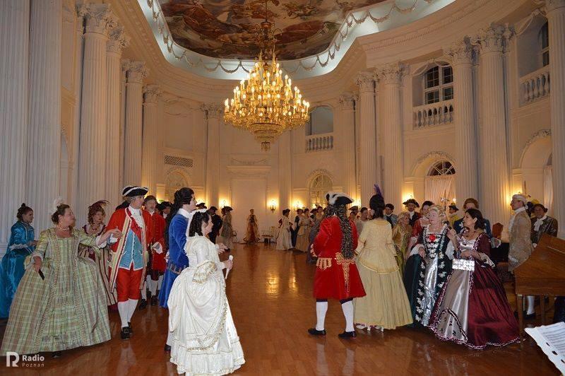 desfile de bailes historicos